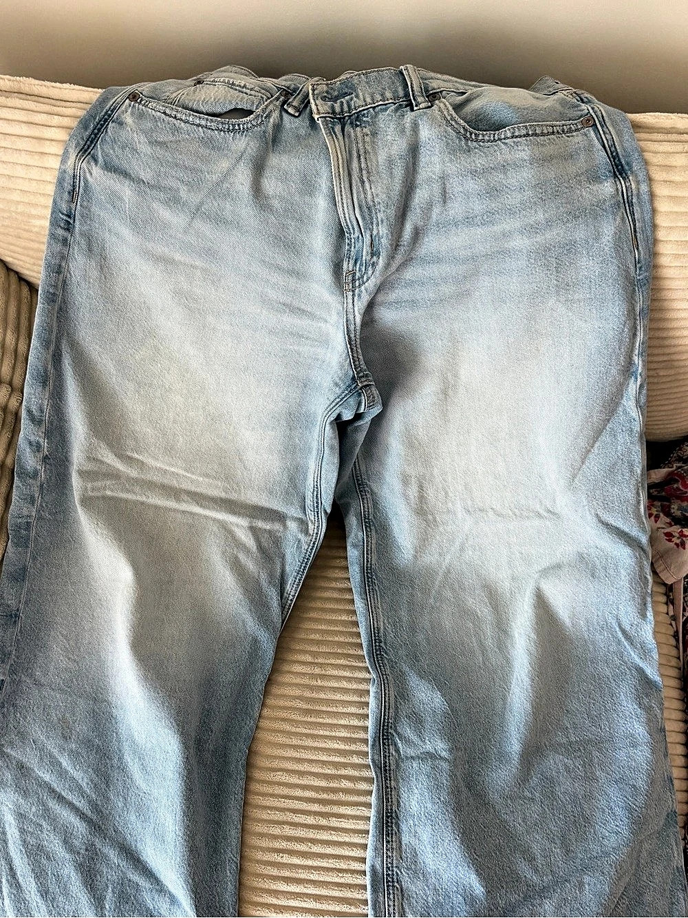 American Eagle Low Rise Ultra Wide Leg